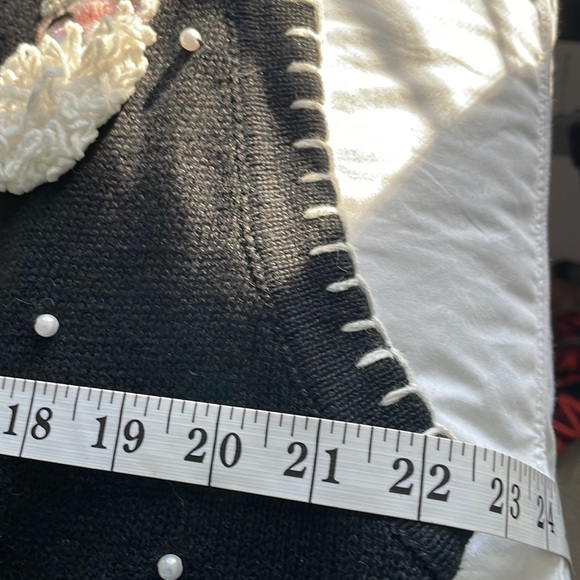 VTG Victoria Jones Embroidered Santa Cardigan Vest - Picture 8 of 8